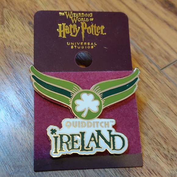 Harry Potter Jewelry - 3/$20 NWT Harry Potter Quidditch Ireland pin